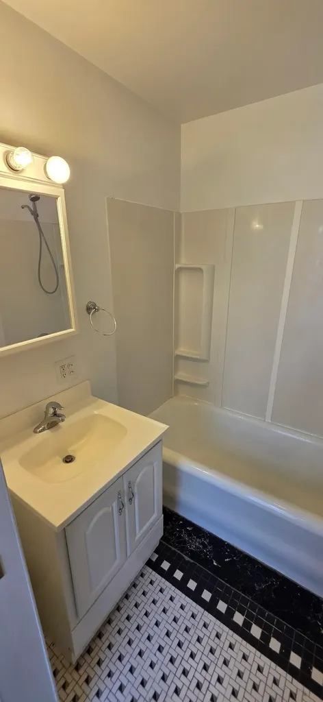 33 South Main Street Troy NH 03465