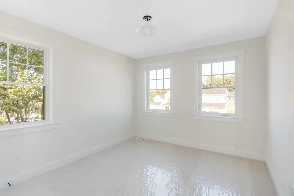 87 Dogwood Circle Milton VT 05468