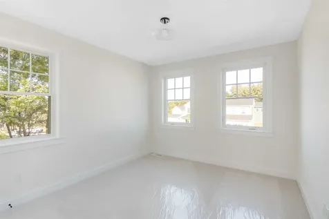 87 Dogwood Circle Milton VT 05468