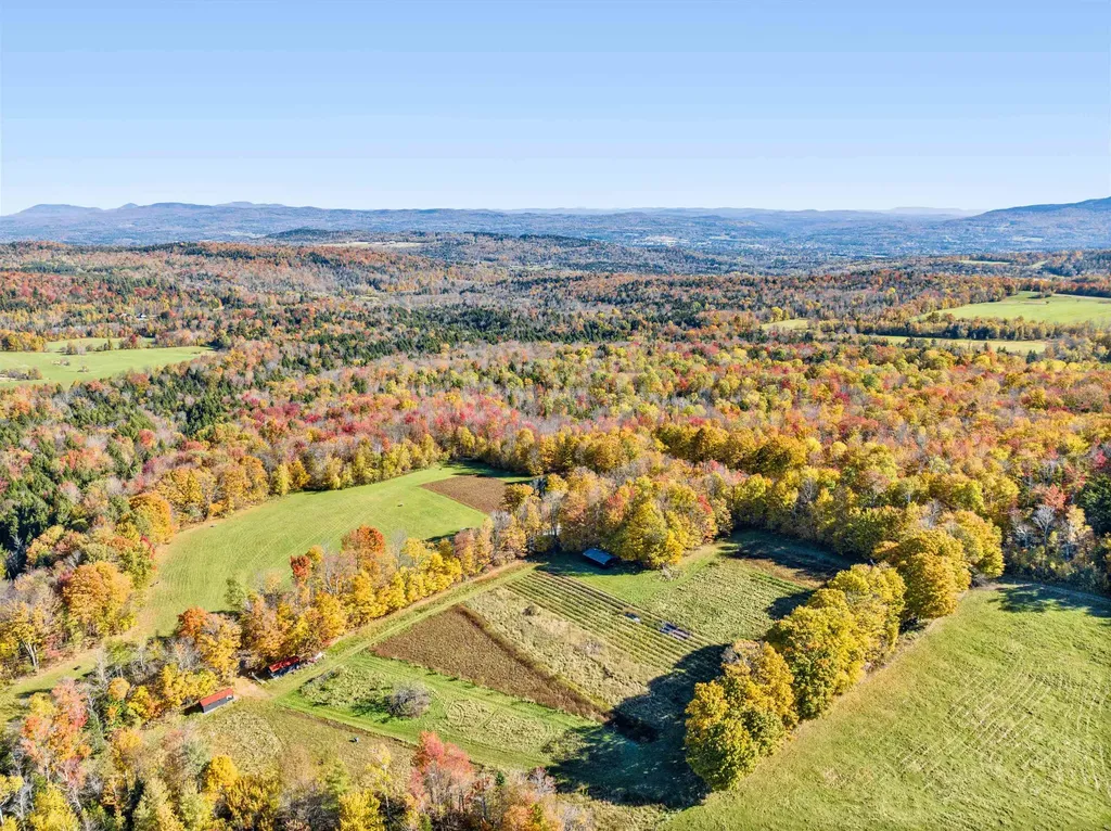 3324 Mud City Loop Morristown VT 05661