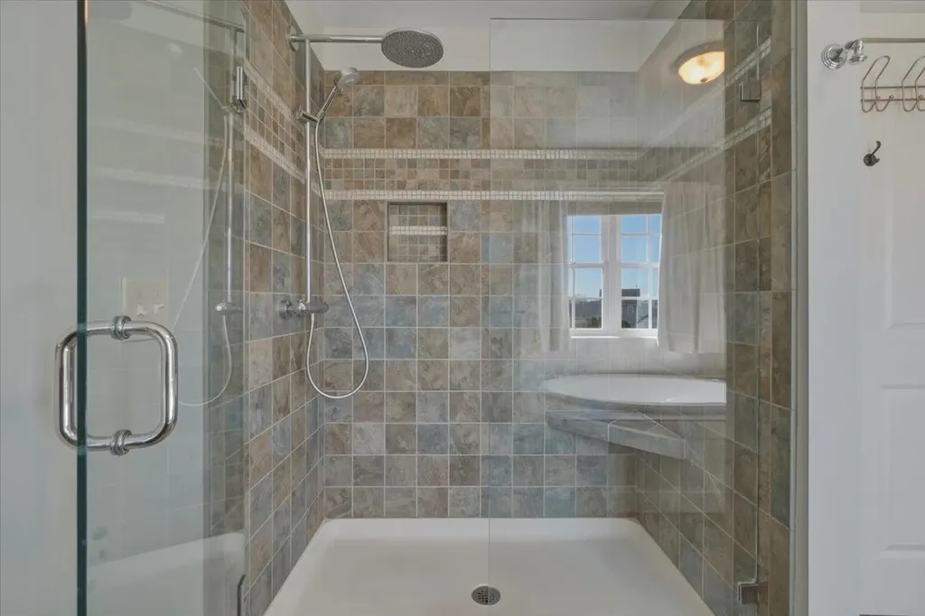 18 North Jefferson Road South Burlington VT 05403