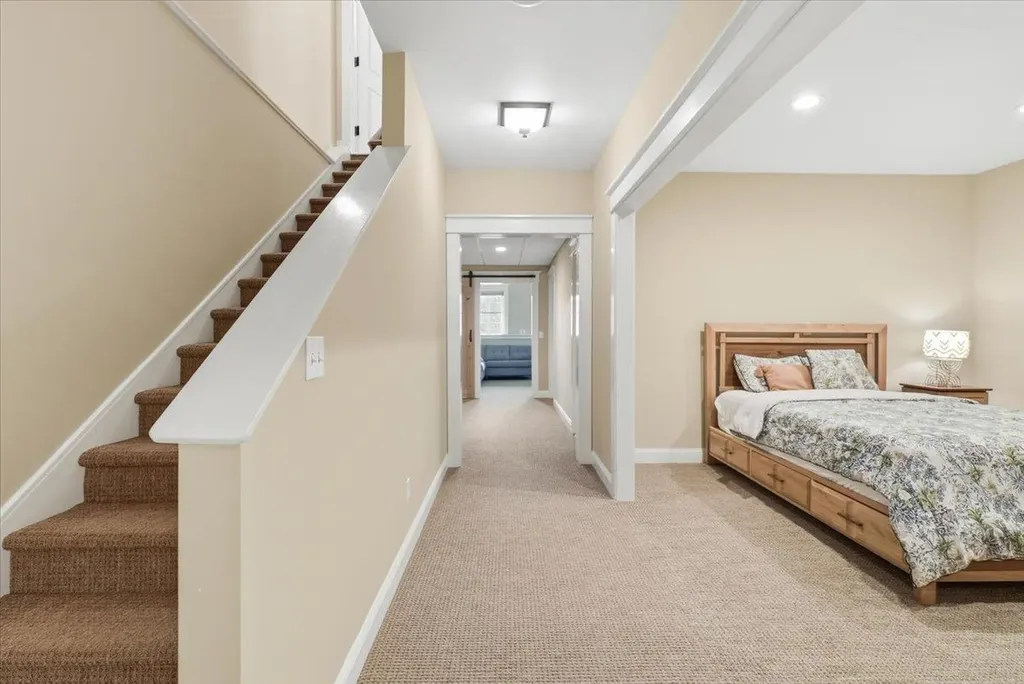 18 North Jefferson Road South Burlington VT 05403