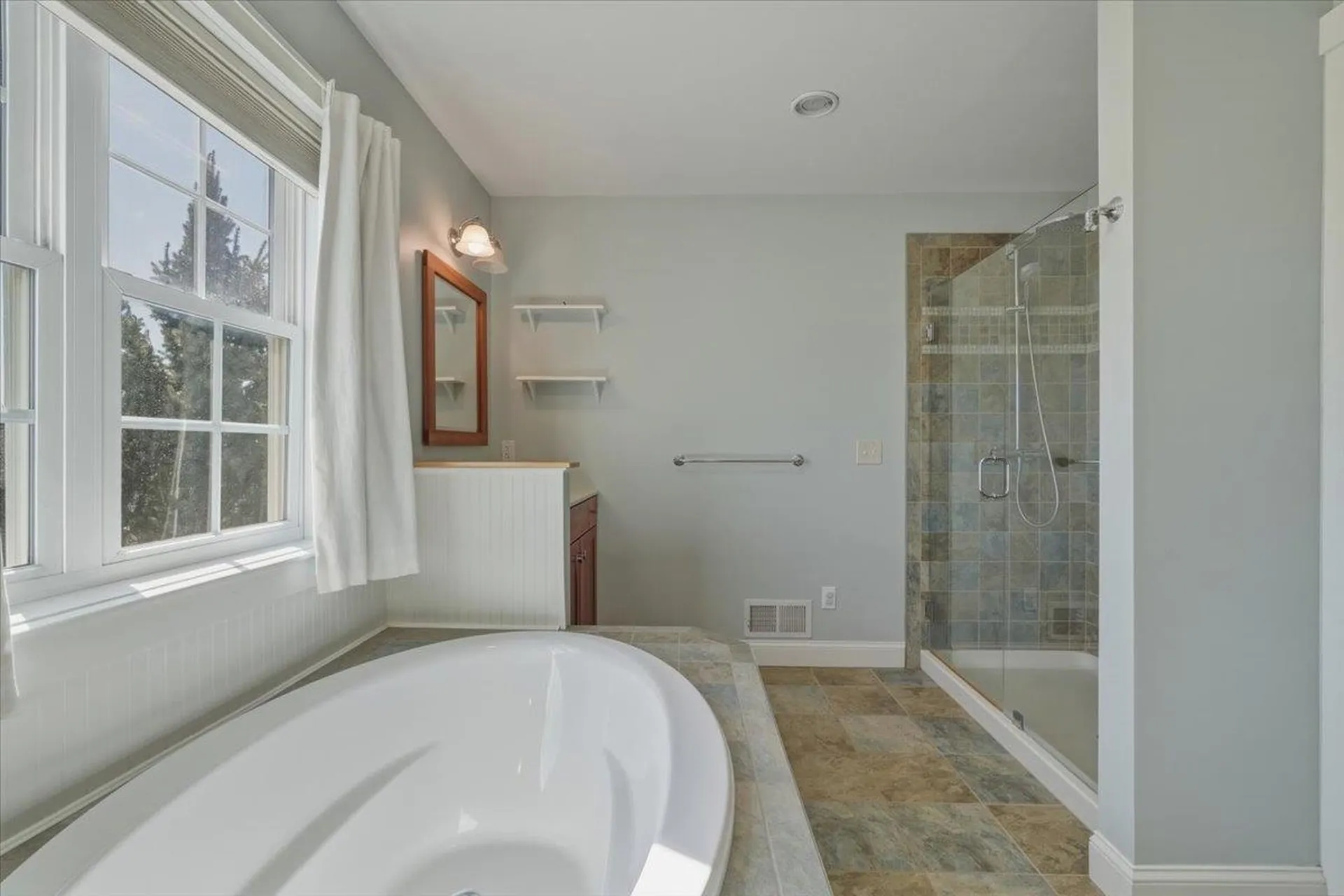 18 North Jefferson Road South Burlington VT 05403