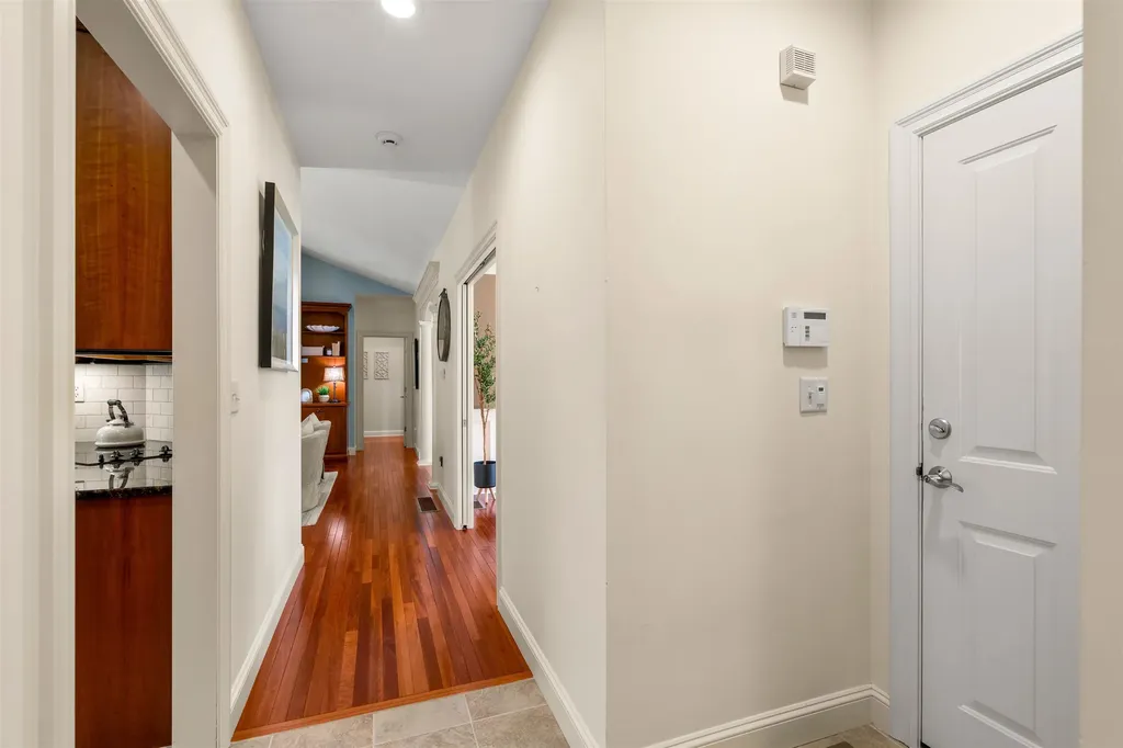 12 Amber Lane Bedford NH 03110