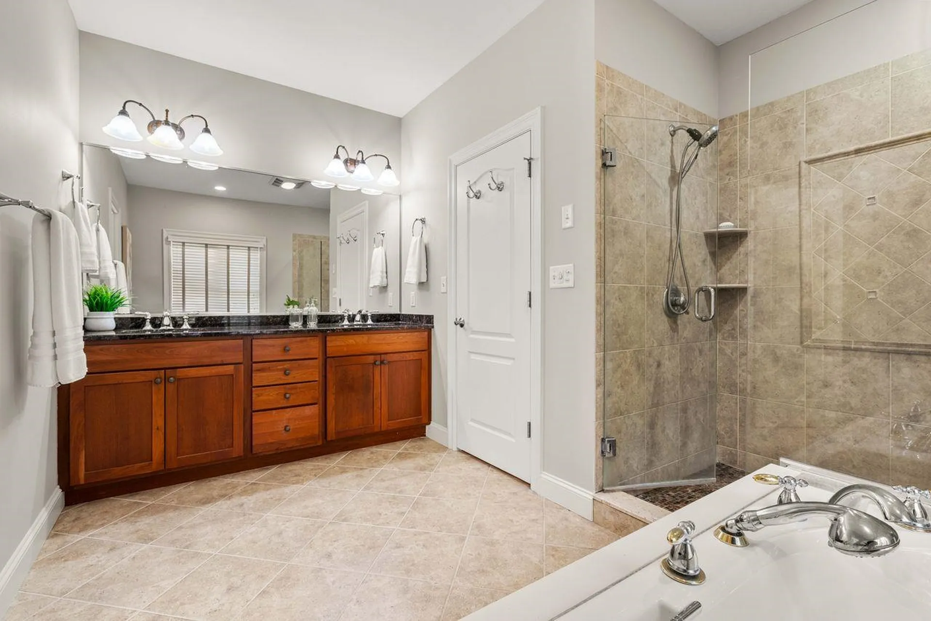 12 Amber Lane Bedford NH 03110