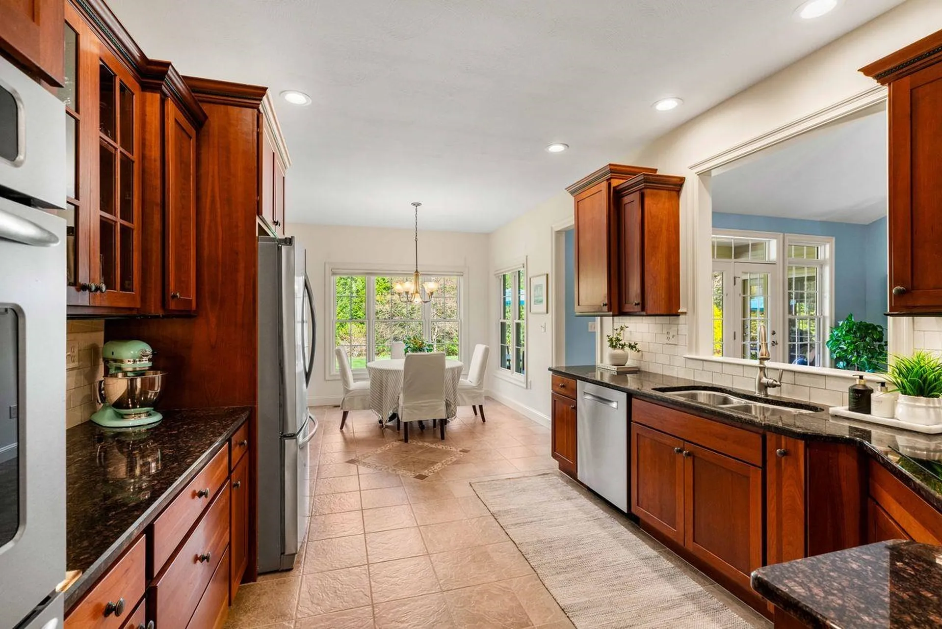 12 Amber Lane Bedford NH 03110