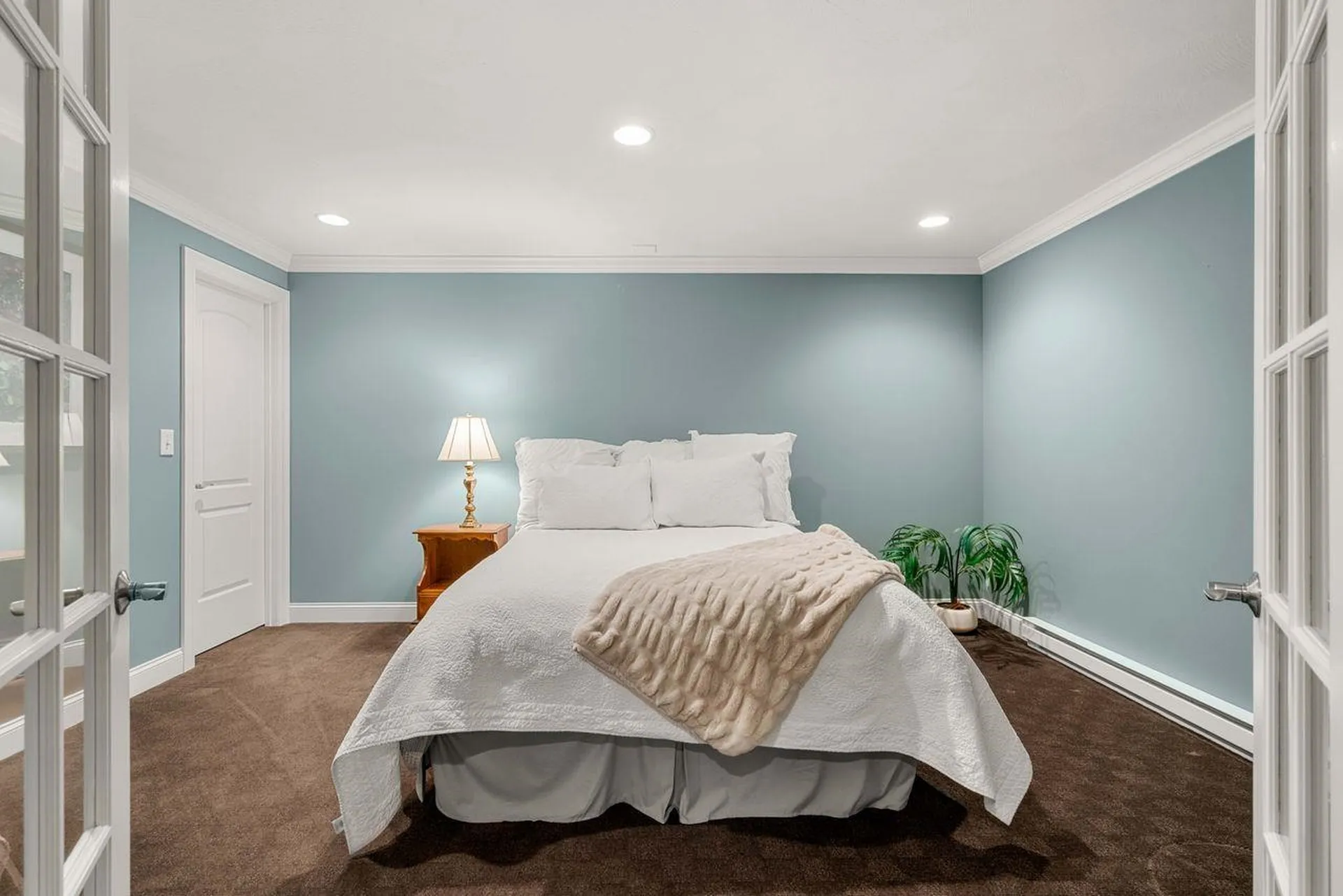 12 Amber Lane Bedford NH 03110