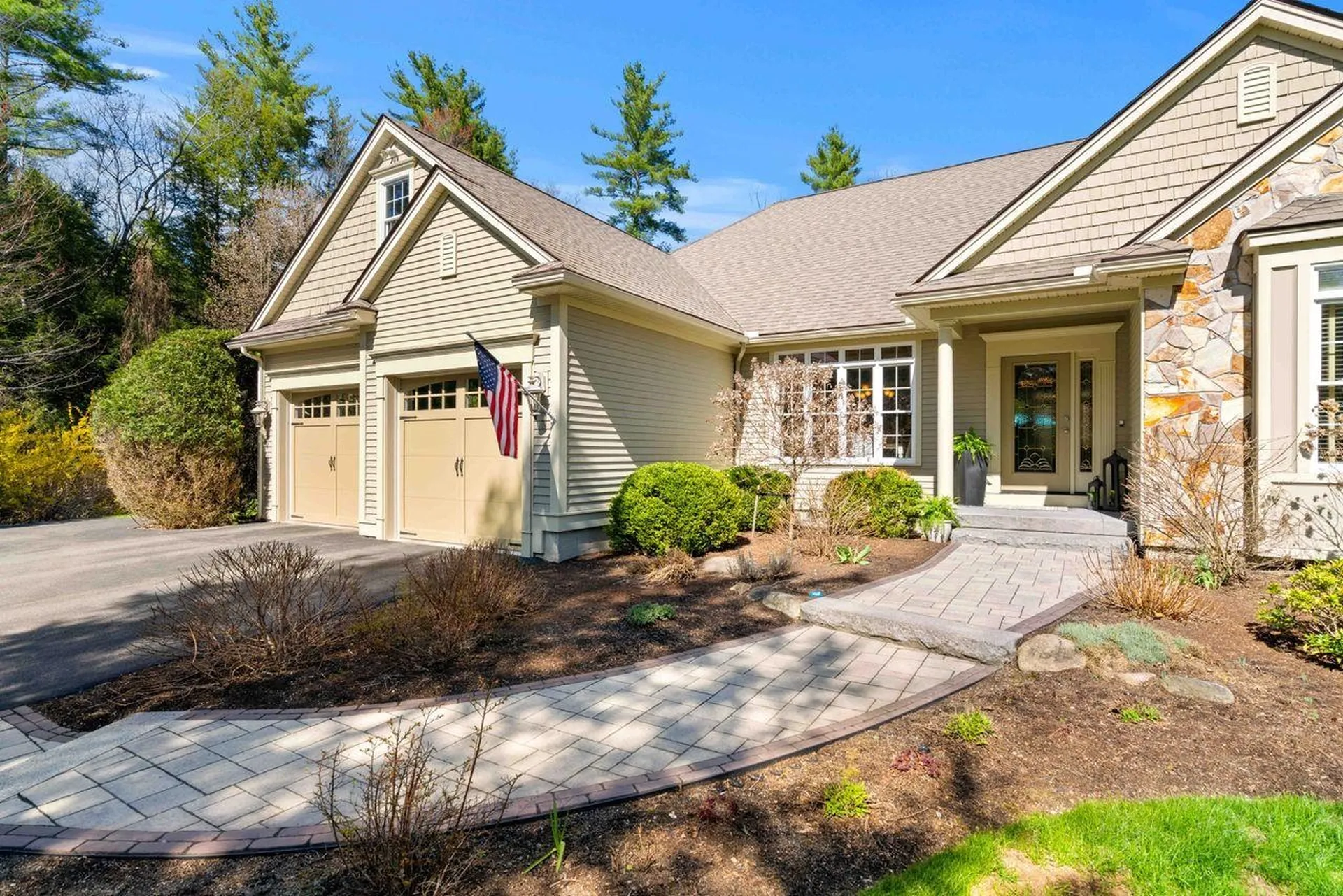 12 Amber Lane Bedford NH 03110