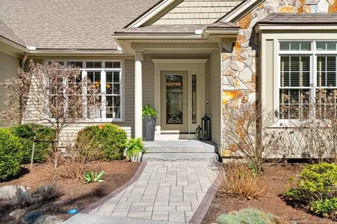 12 Amber Lane Bedford NH 03110