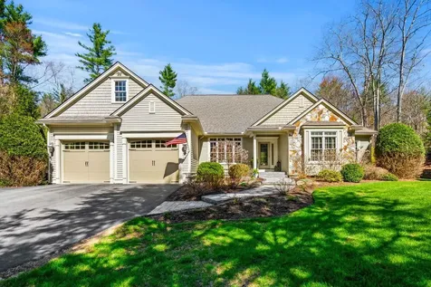 12 Amber Lane Bedford NH 03110