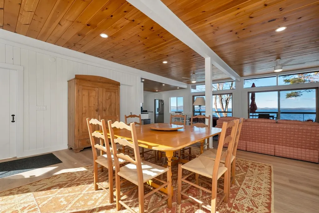 44 Eaglemere Road Tuftonboro NH 03853