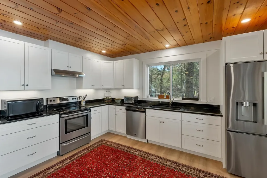 44 Eaglemere Road Tuftonboro NH 03853