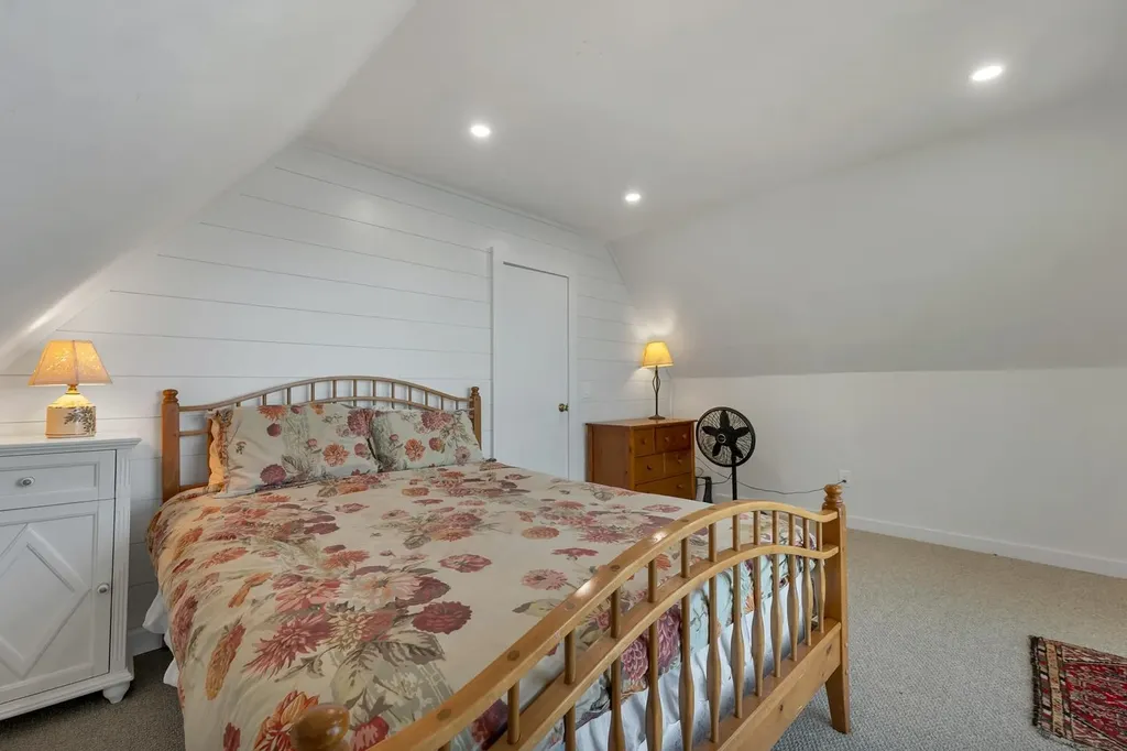 44 Eaglemere Road Tuftonboro NH 03853