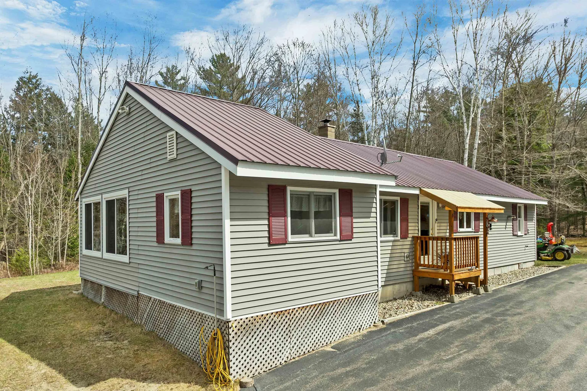 547 Texas Hill Road Plymouth NH 03264