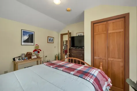 547 Texas Hill Road Plymouth NH 03264