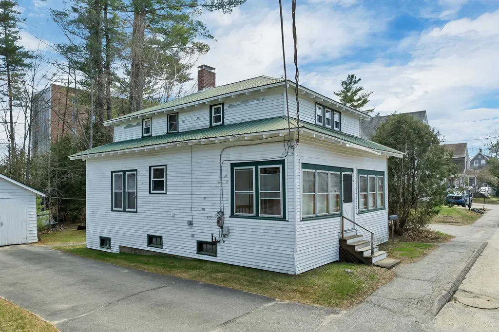 7 Bayley Avenue Plymouth NH 03264