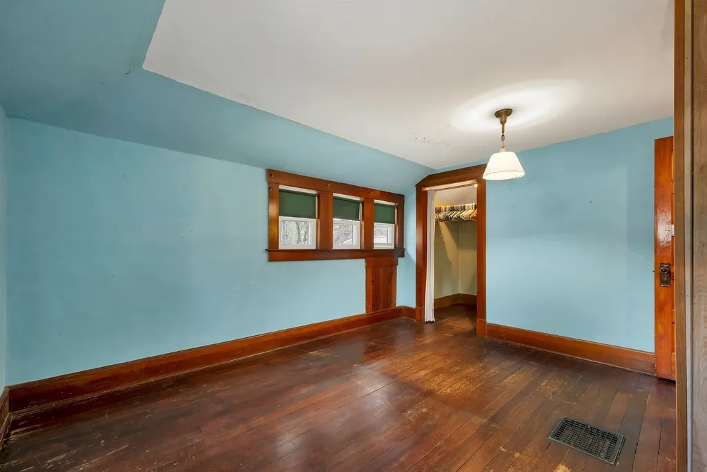 7 Bayley Avenue Plymouth NH 03264