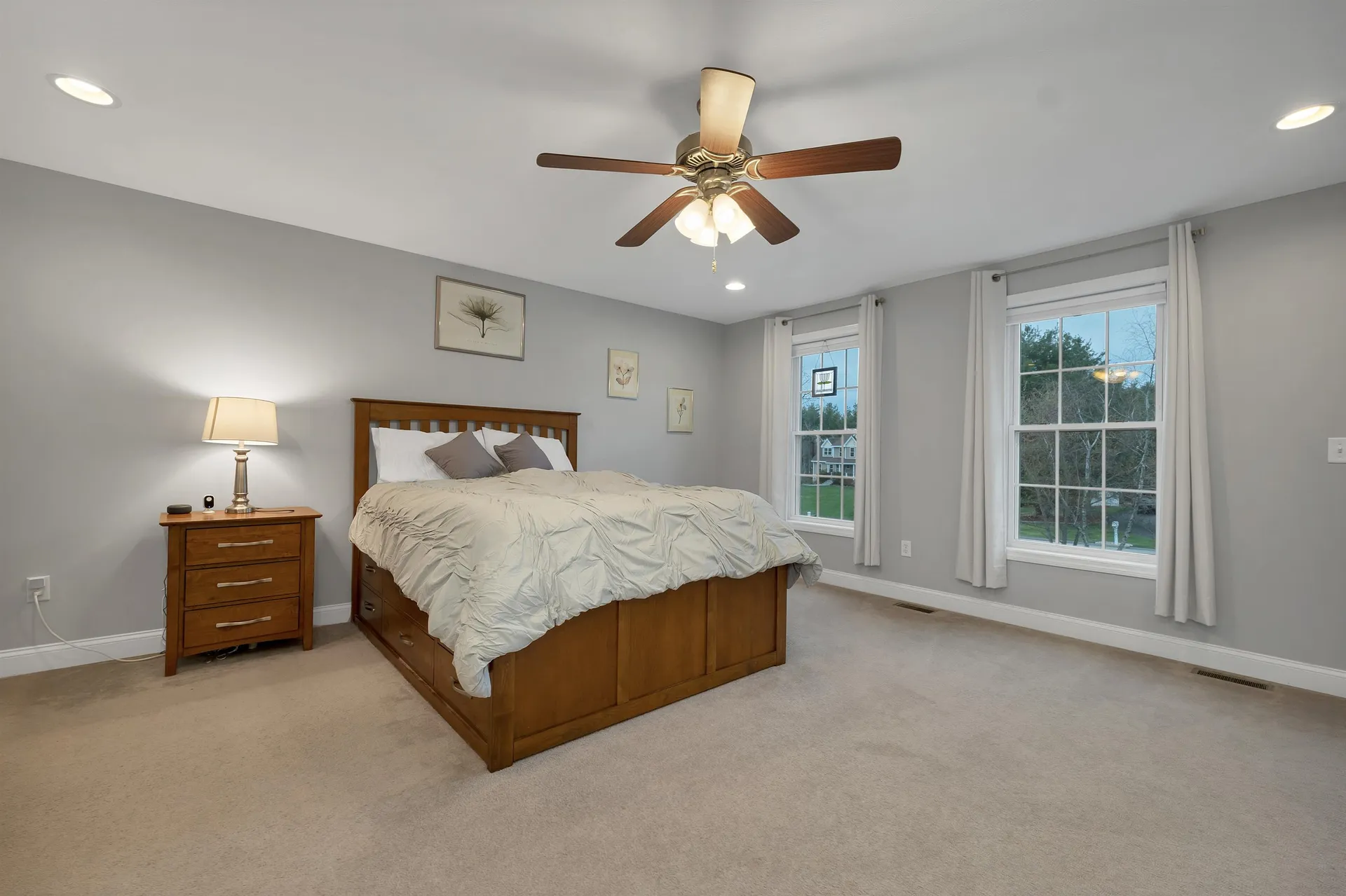 5 Berlang Road Londonderry NH 03053