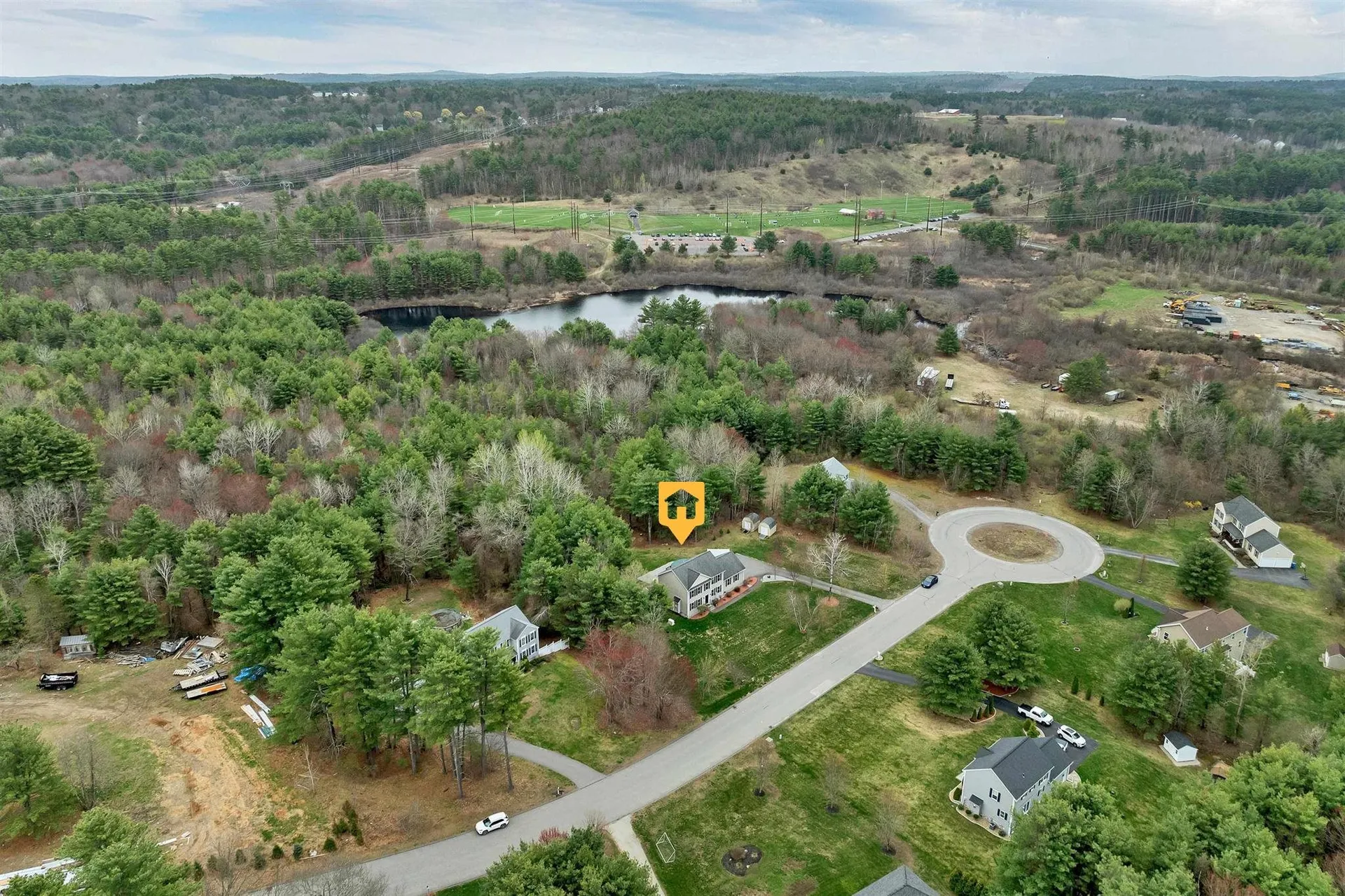 5 Berlang Road Londonderry NH 03053