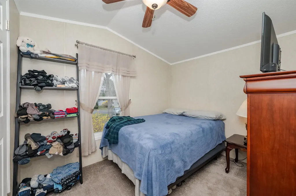7 S Dewberry Lane Rochester NH 03867