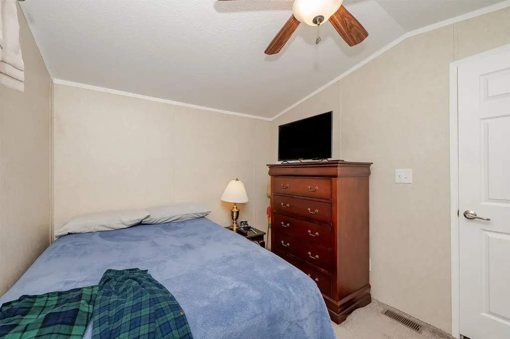 7 S Dewberry Lane Rochester NH 03867