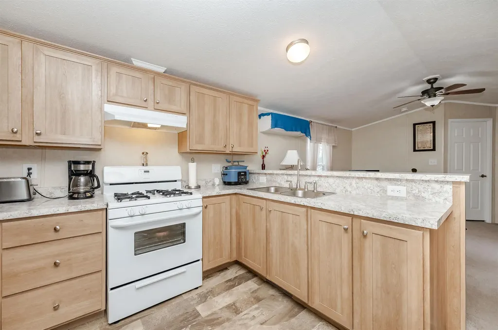 7 S Dewberry Lane Rochester NH 03867