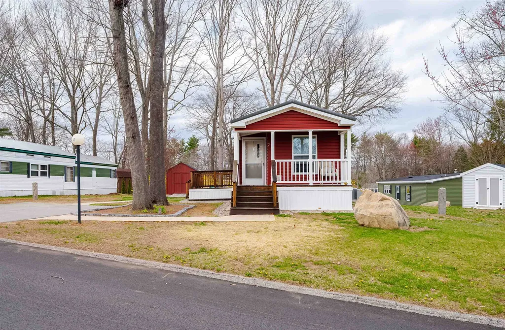 7 S Dewberry Lane Rochester NH 03867