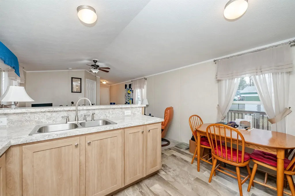 7 S Dewberry Lane Rochester NH 03867