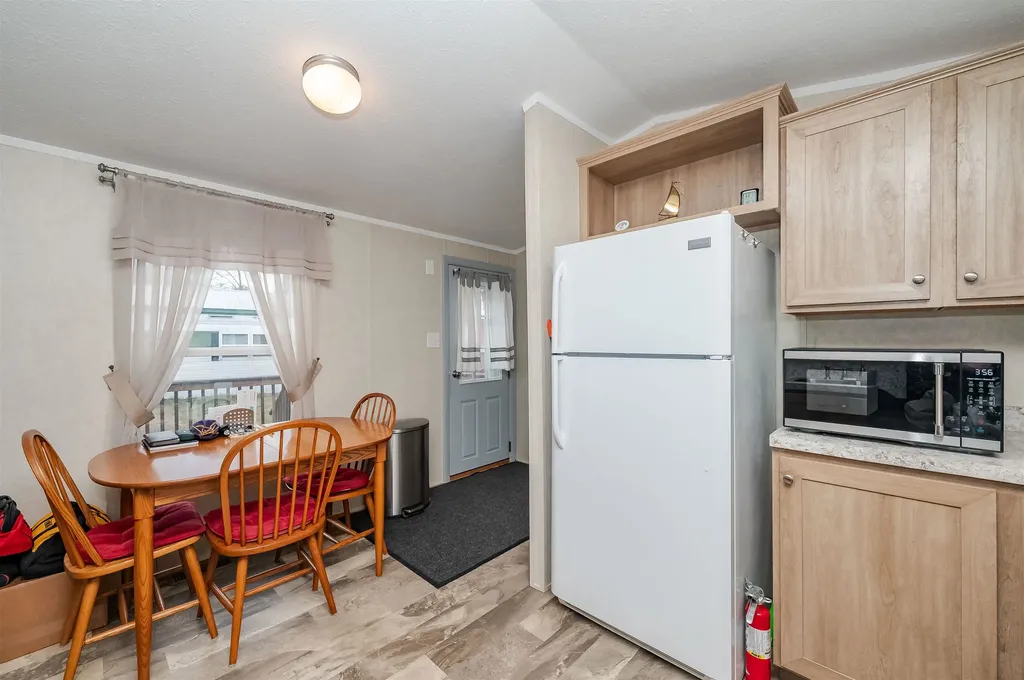 7 S Dewberry Lane Rochester NH 03867