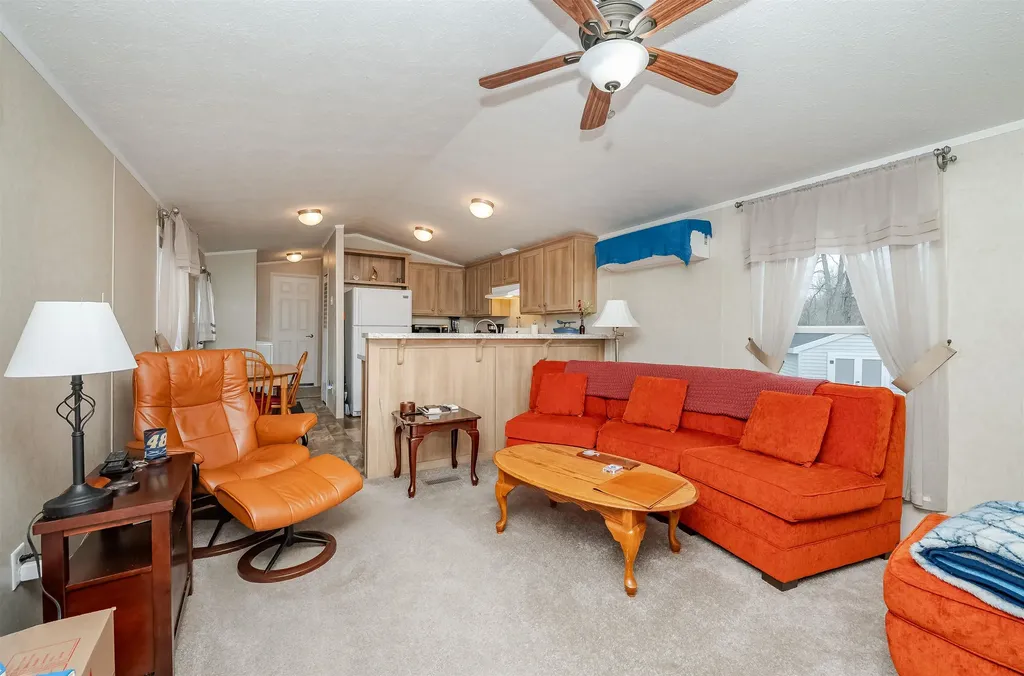 7 S Dewberry Lane Rochester NH 03867