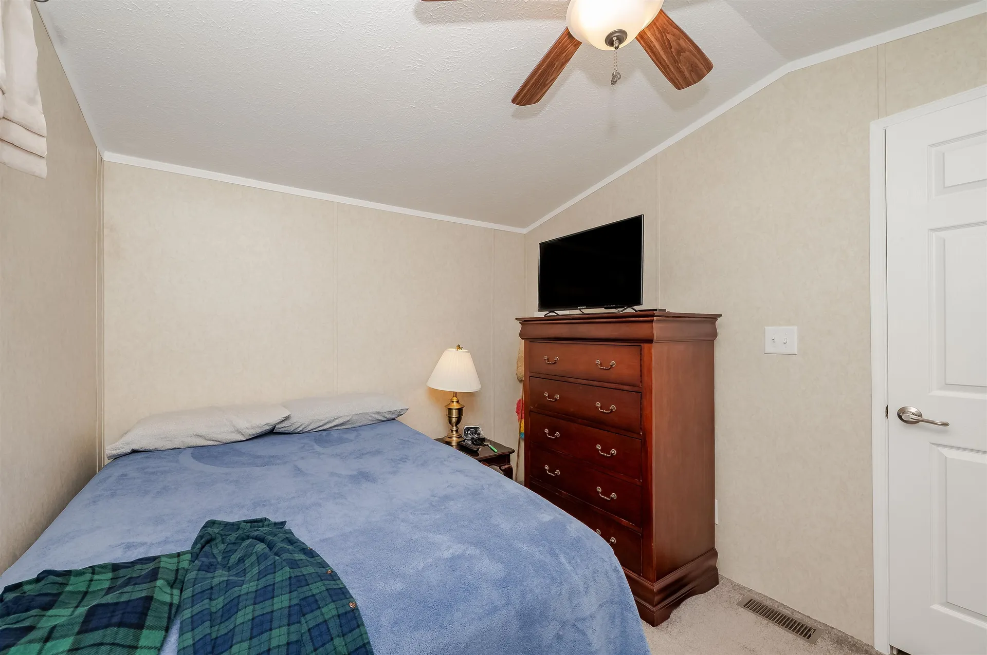 7 S Dewberry Lane Rochester NH 03867