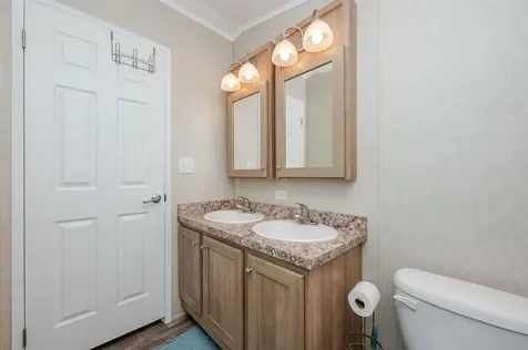 7 S Dewberry Lane Rochester NH 03867