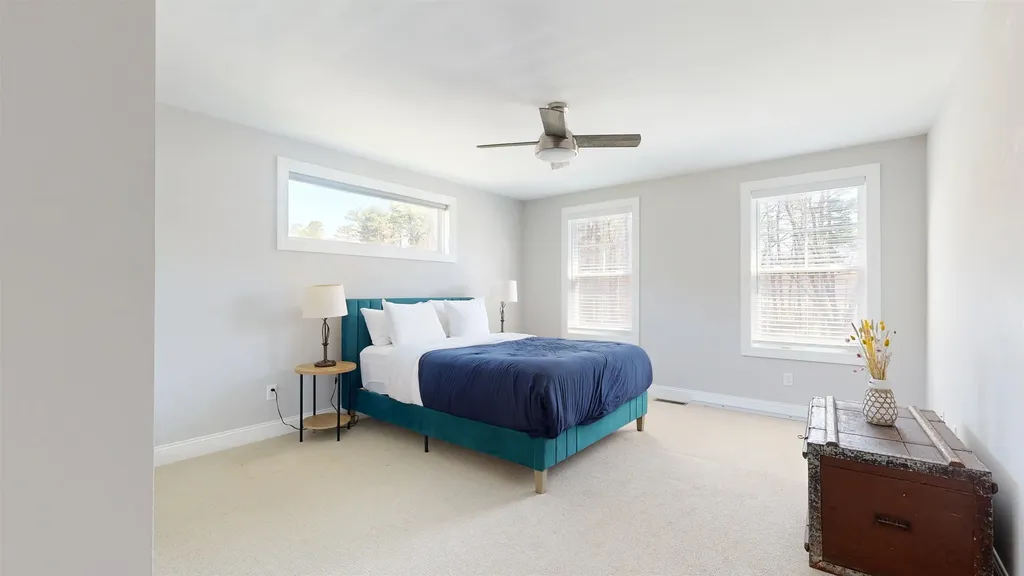 17 Jen Barry Lane Colchester VT 05446