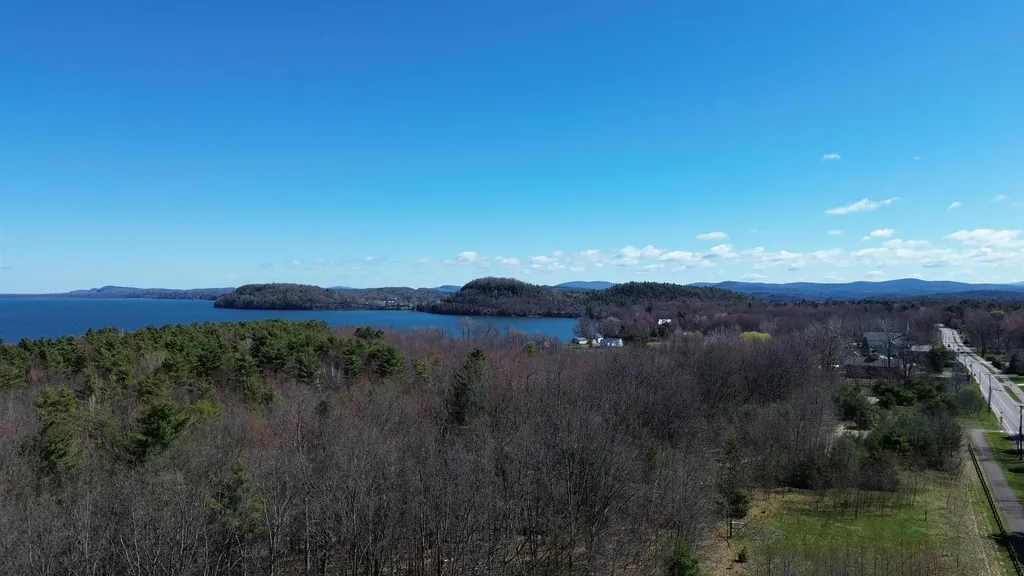 17 Jen Barry Lane Colchester VT 05446
