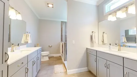 17 Jen Barry Lane Colchester VT 05446