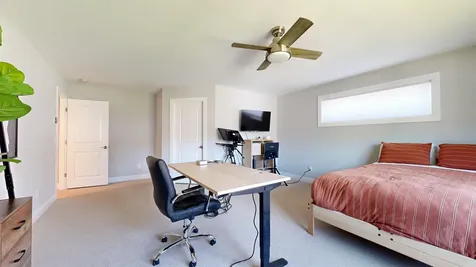 17 Jen Barry Lane Colchester VT 05446