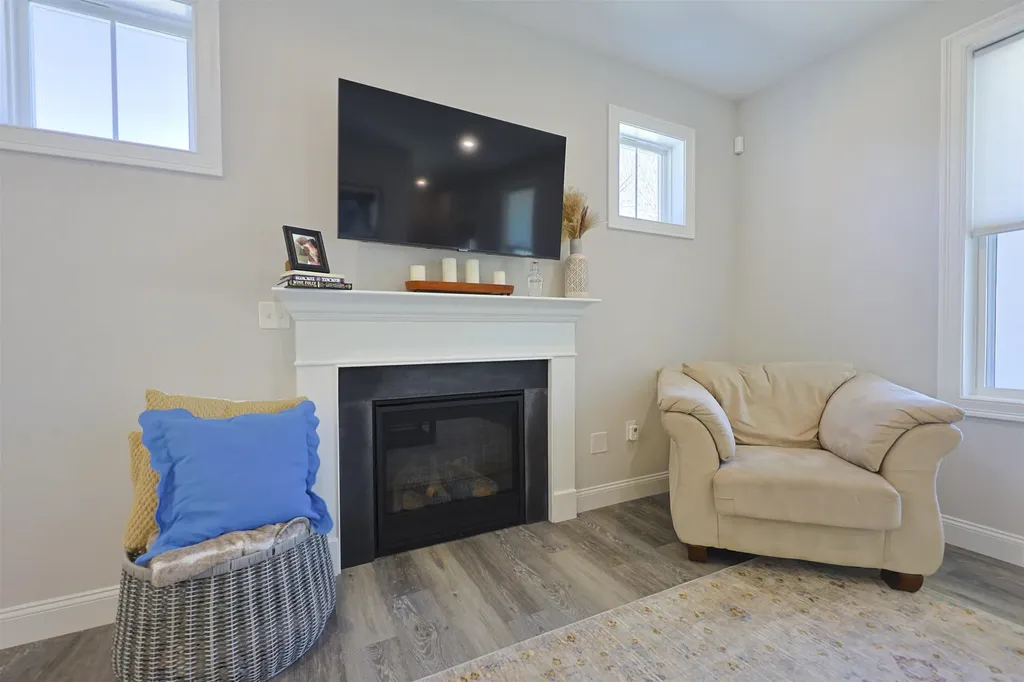 15 Copper Drive Dover NH 03820