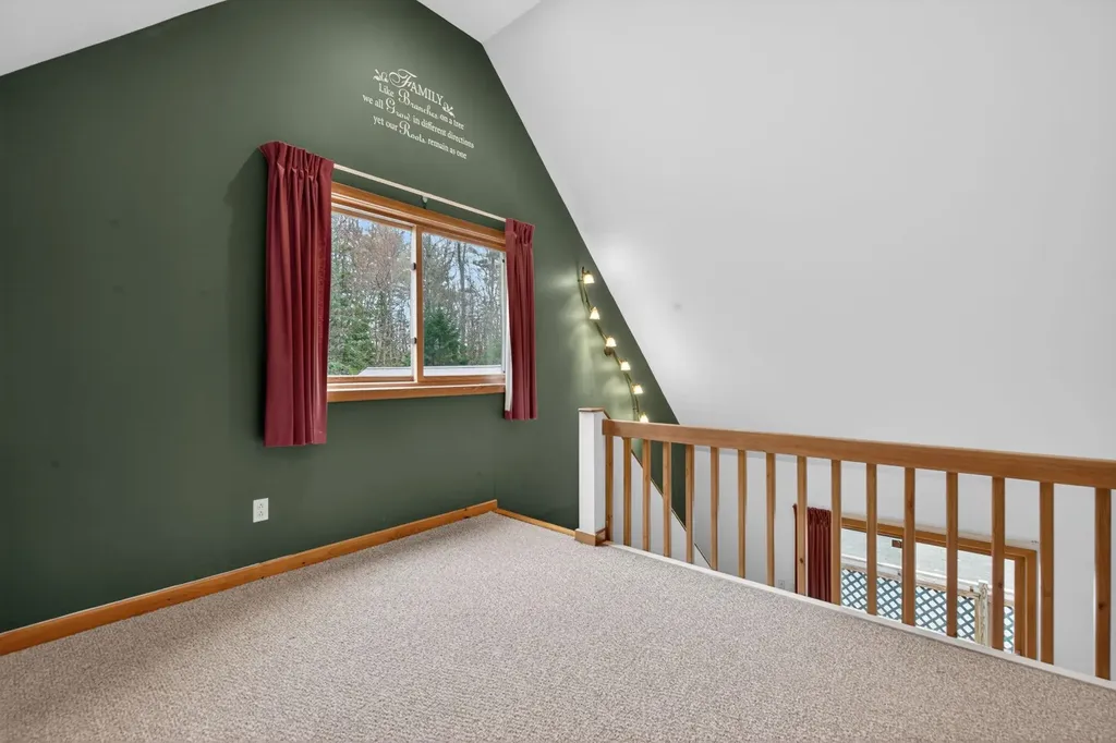 77 Anderson Road Unity NH 03773