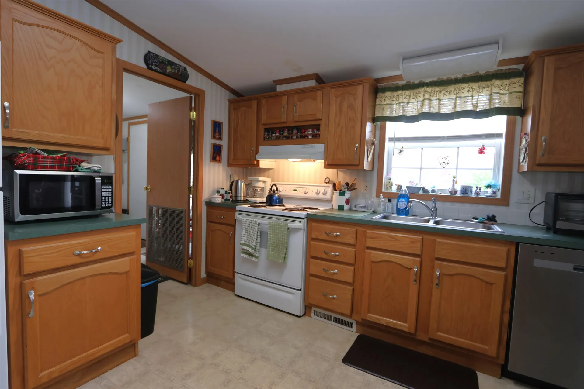422 Friar Tuck Drive Exeter NH 03833