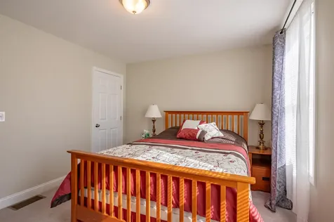 2 Jennifer Drive Nashua NH 03062