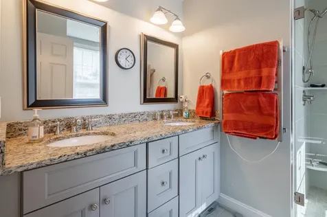 2 Jennifer Drive Nashua NH 03062