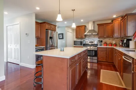 2 Jennifer Drive Nashua NH 03062