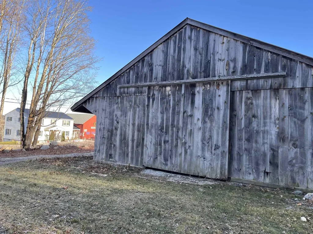 11 Raccoon Hill Road Salisbury NH 03268