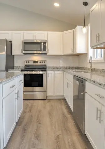 6 Asheley Avenue Hinsdale NH 03451