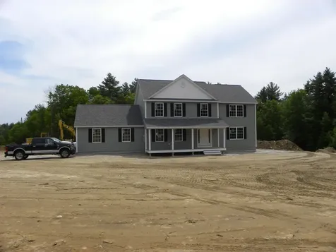 11 Hillside Terrace Danville NH 03819