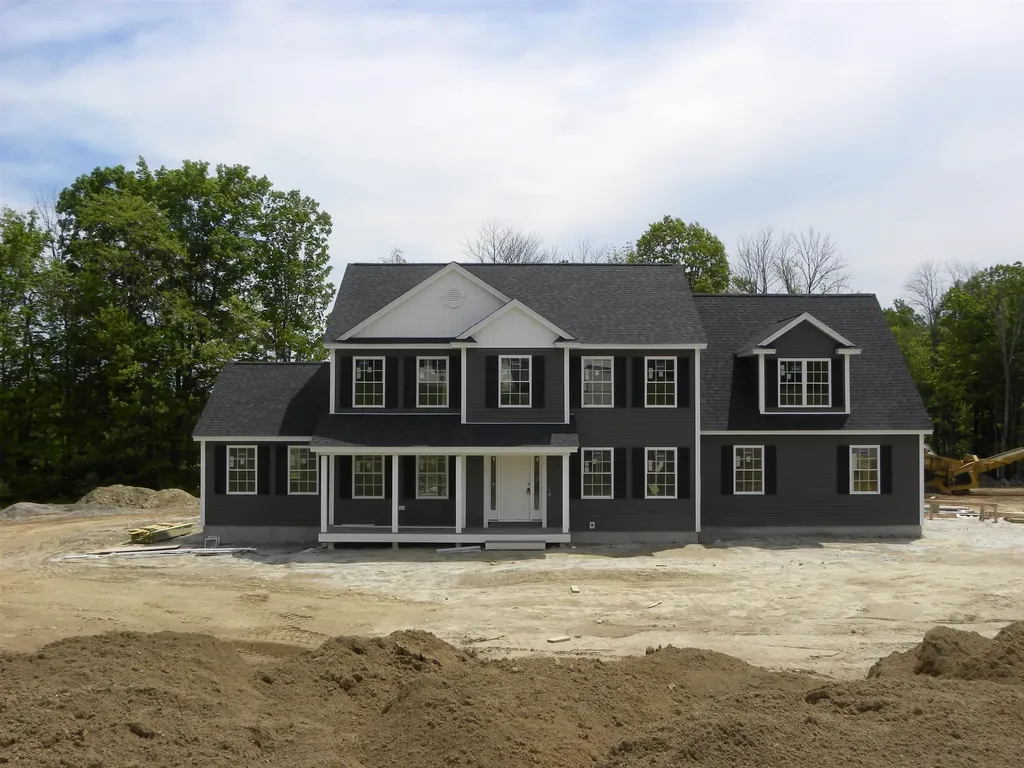 9 Hillside Terrace Danville NH 03819