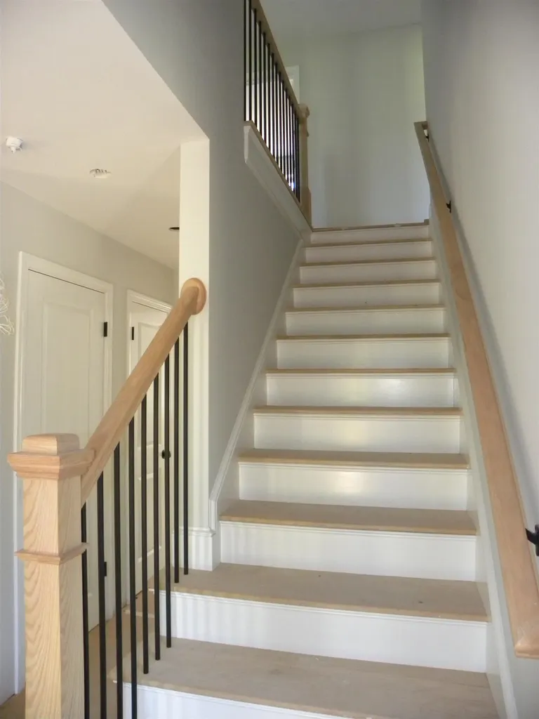 9 Hillside Terrace Danville NH 03819