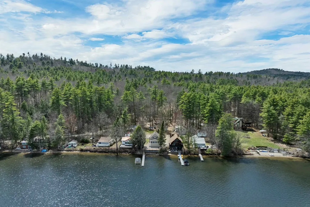 8 Leland Road Effingham NH 03882