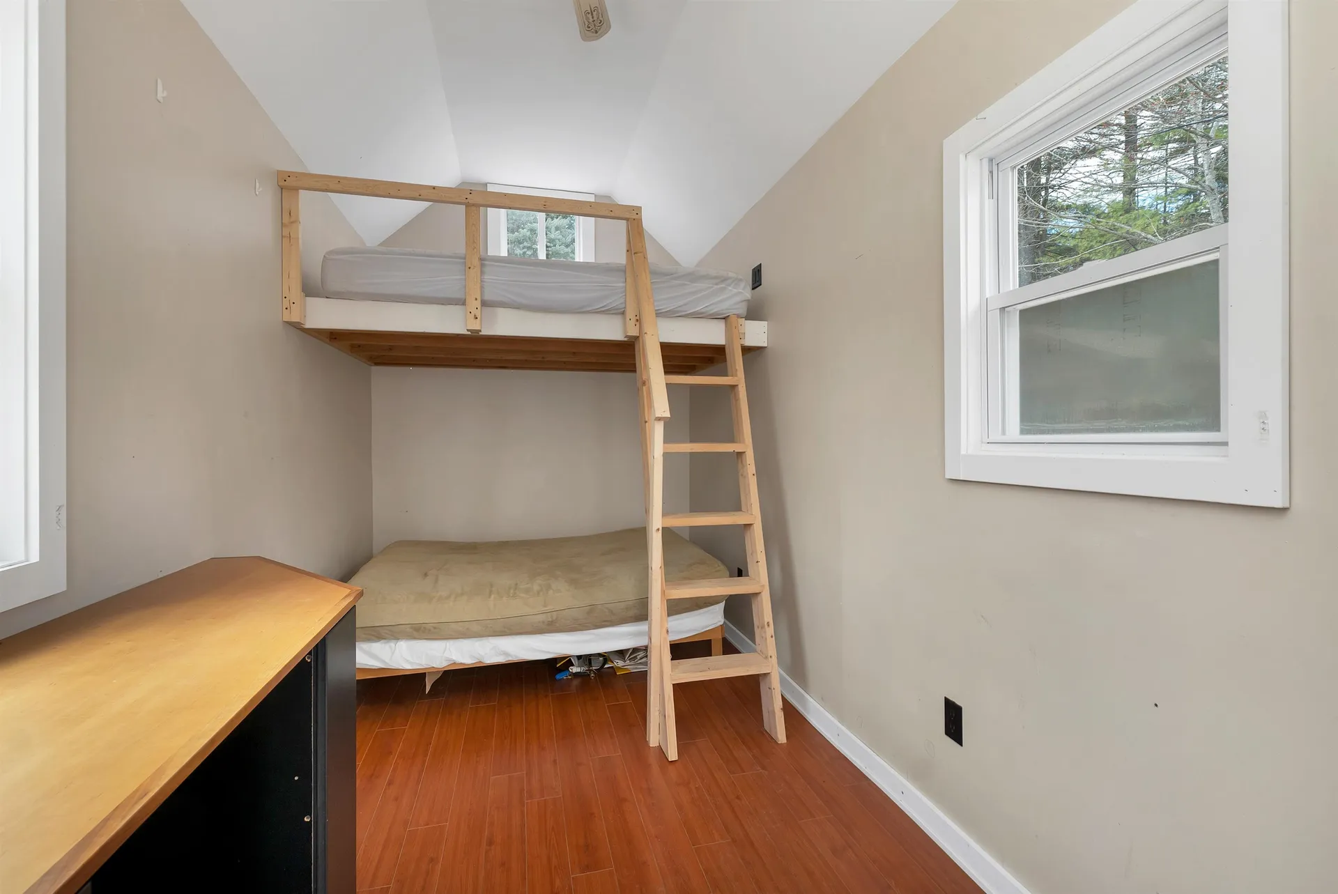 8 Leland Road Effingham NH 03882