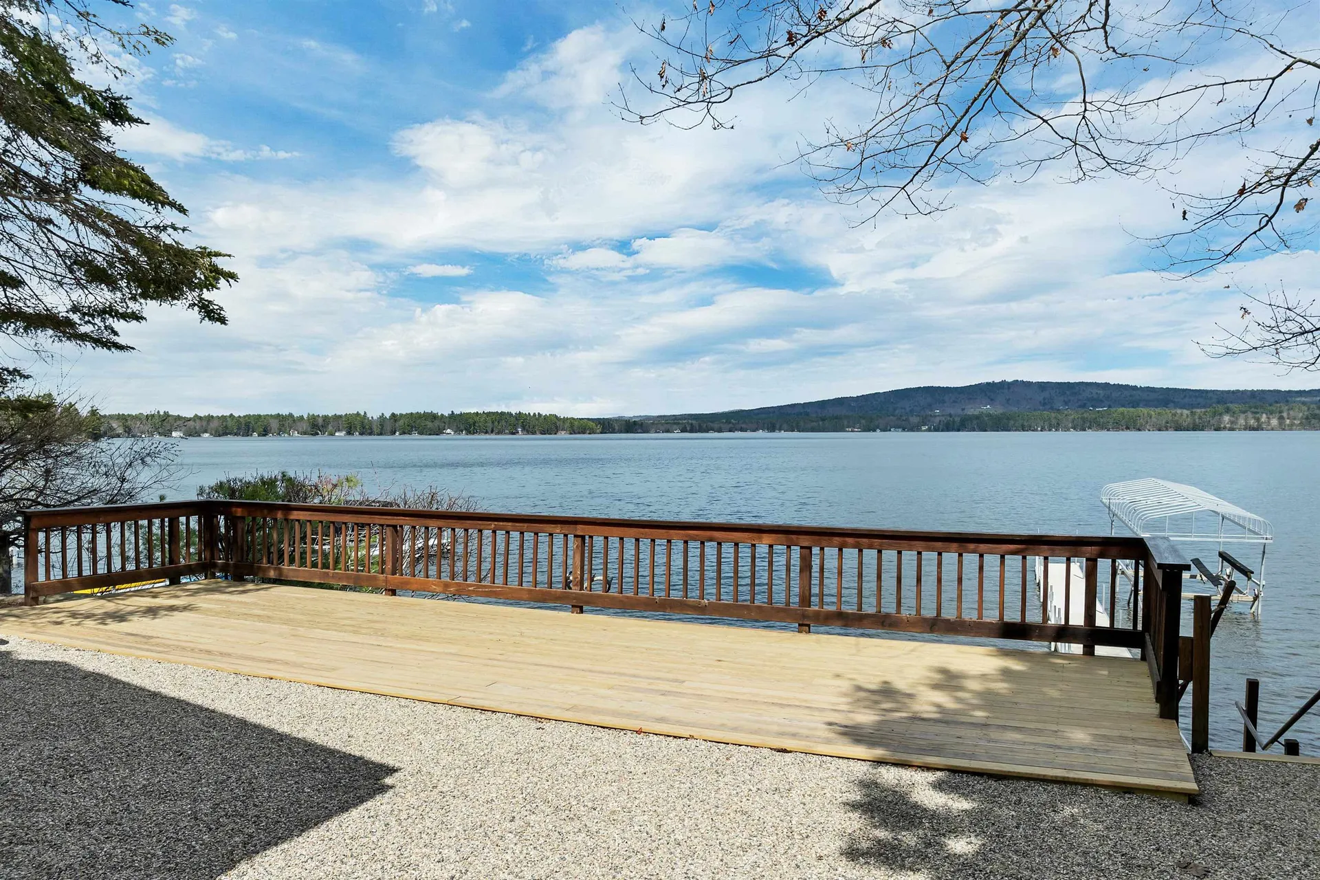 8 Leland Road Effingham NH 03882